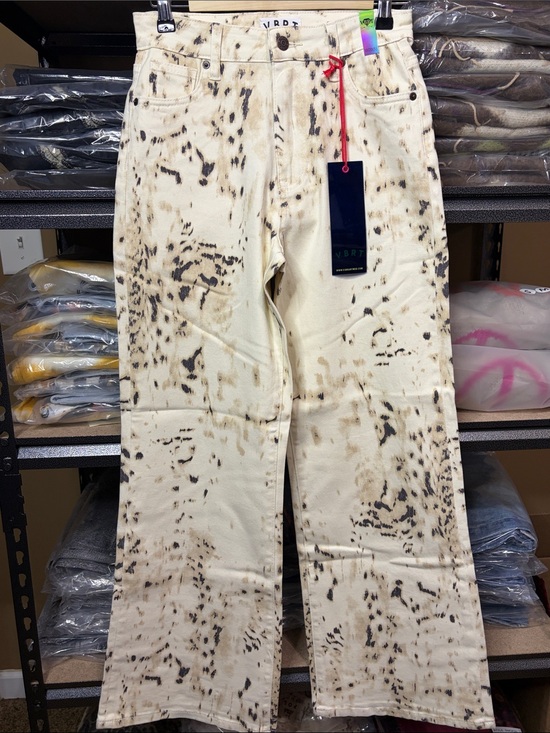Vibrant M.I.U Denim - NWT Vibrant M.i.U. Wild Cat Print Wide Leg Snow Leopard Jeans